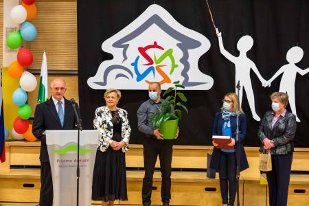 Prireditev – Pozdravljena OSNOVNA ŠOLA ZAGRADEC 29